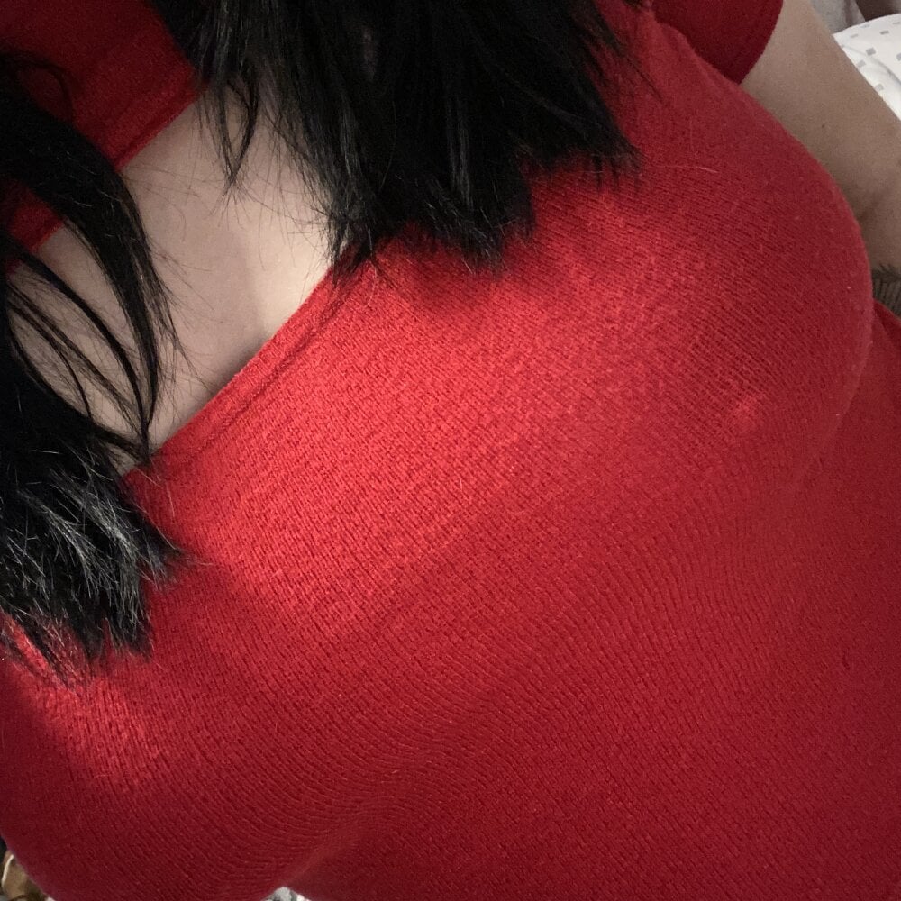 ellainaaa from stripchat