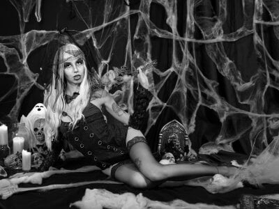 Lunamistyc - Stripchat Best Blowjob Cam2cam Girl 