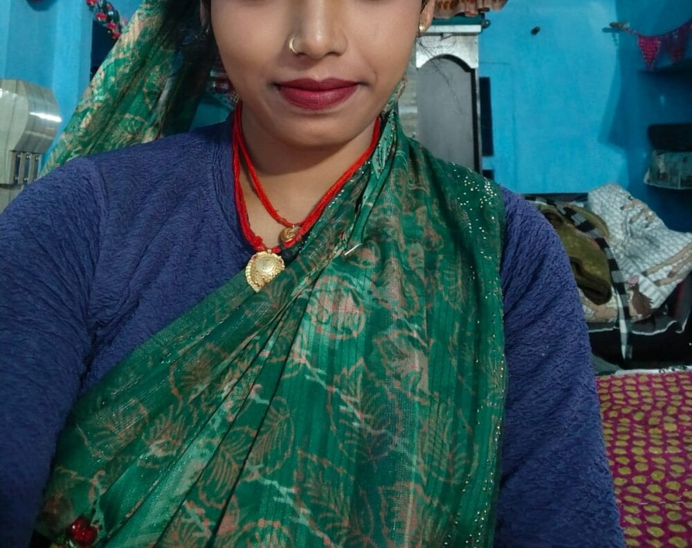 chatnmate.com queen_chayna livesex profile in indian cams