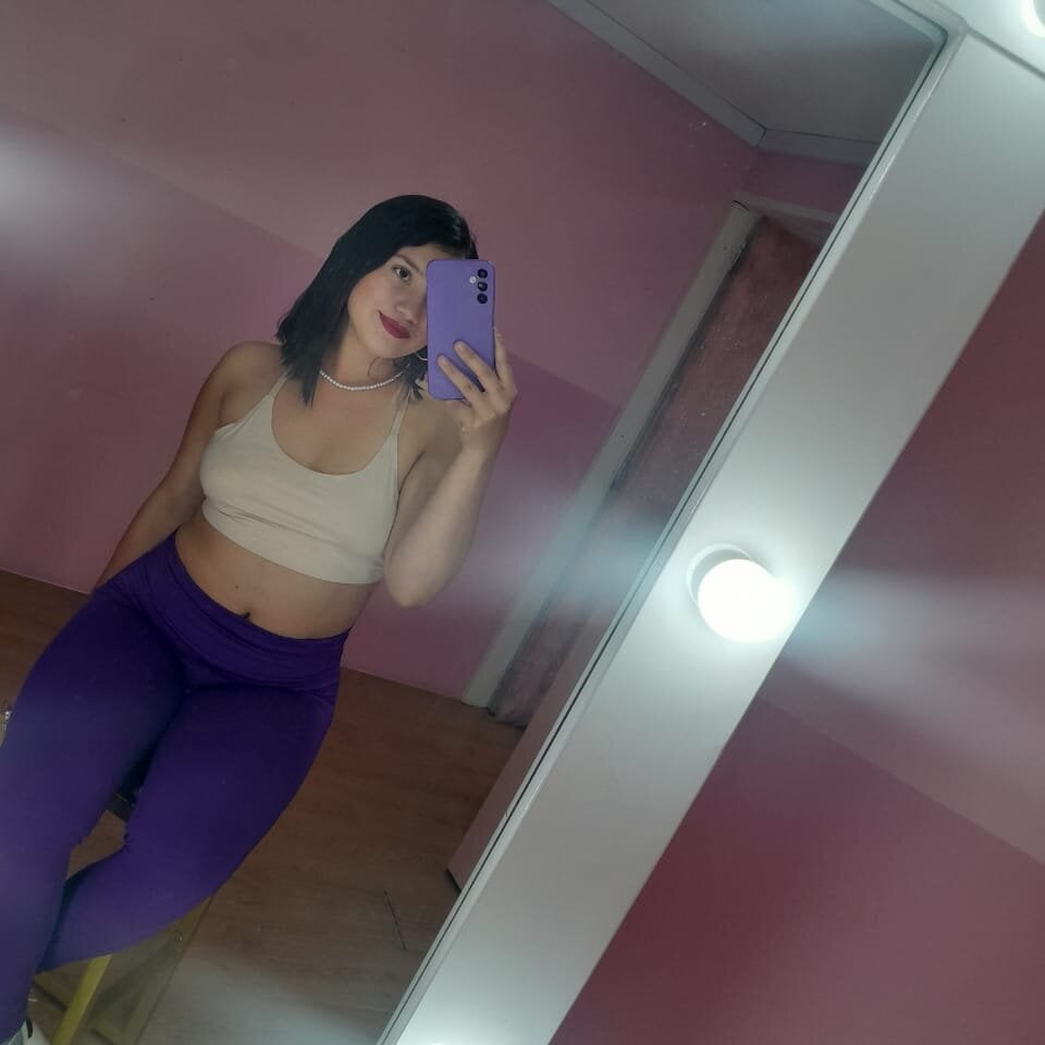 mariana_tomson profile