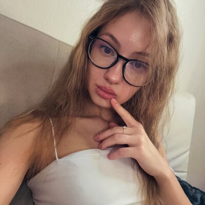 EsyaMeglin