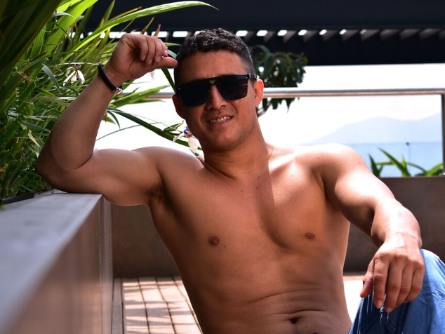 Dominic_Cross_