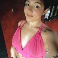 Perlaa69__'s Offline Chat Room