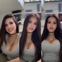 valentinaynico2203's Offline Chat Room