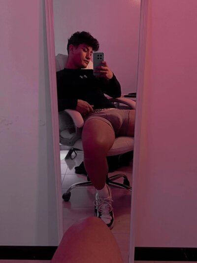 _yue_velle from stripchat