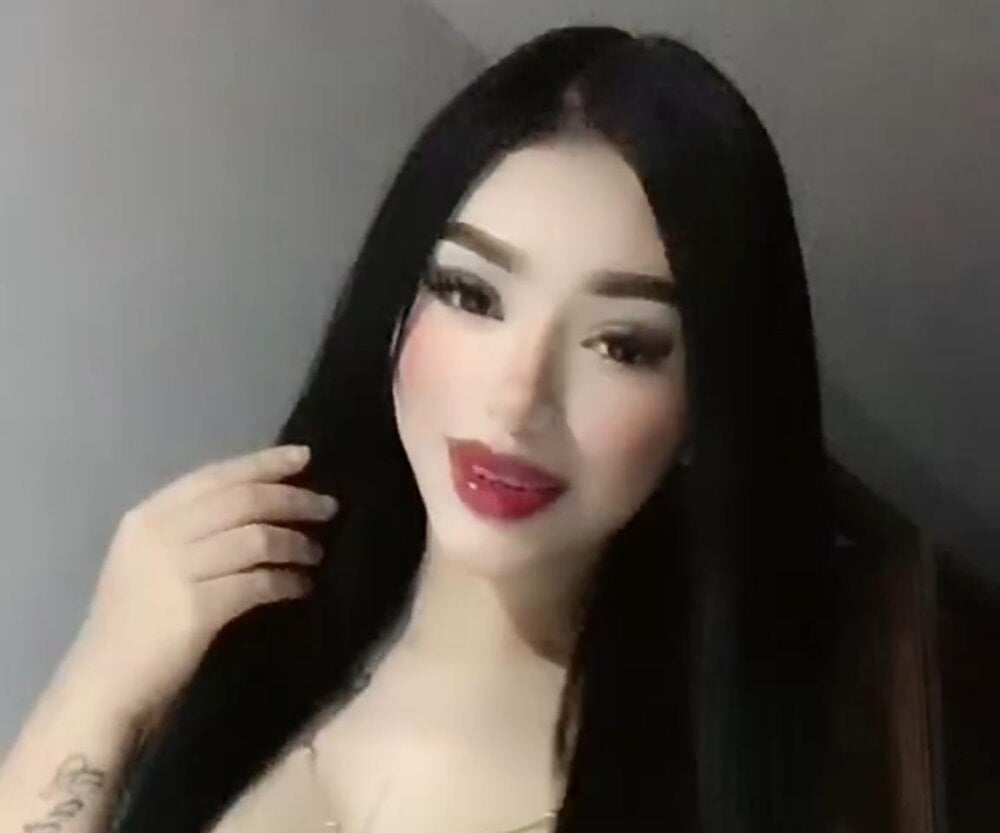 arianabruni profile