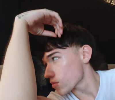 Logan_Whitee