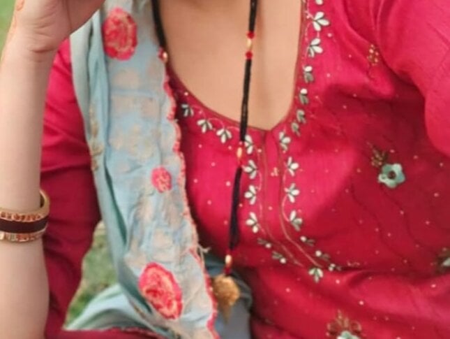 Neetuhot98 profile