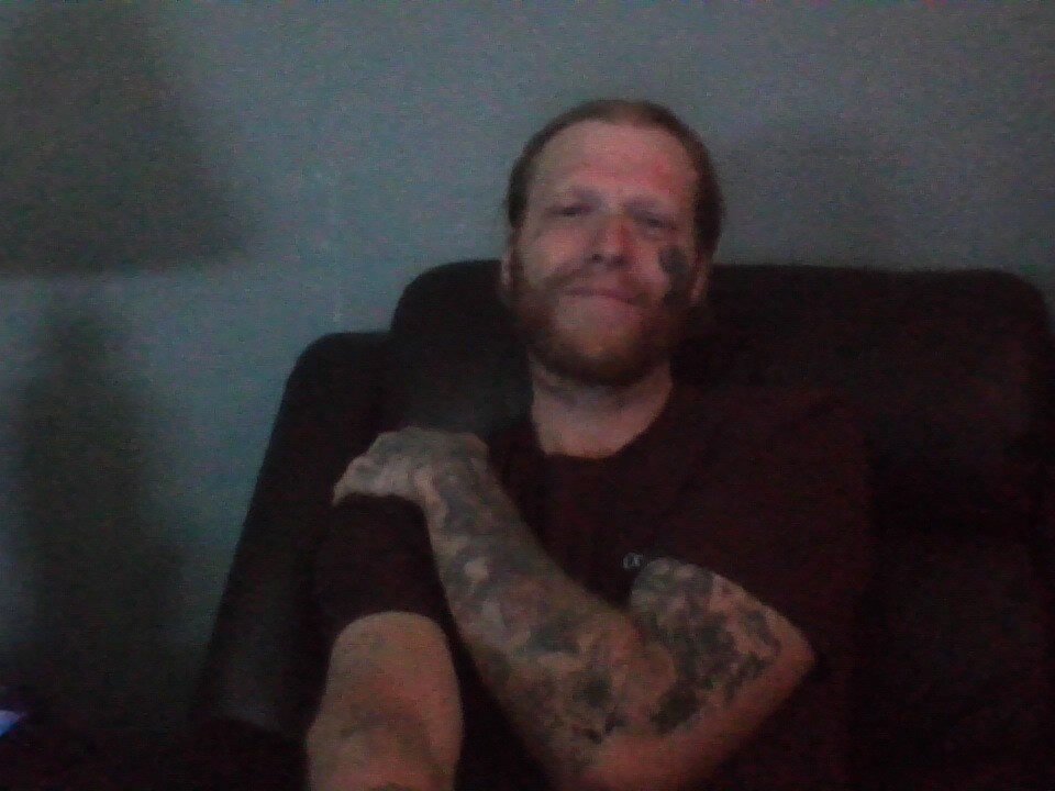 tonybeesy19's Offline XXX Chat