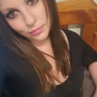 crystaljadexxx's Offline Chat Room