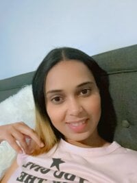kendracaponeza's Offline Chat Room
