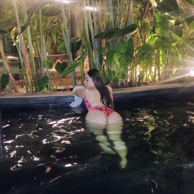 Amelia_laurent