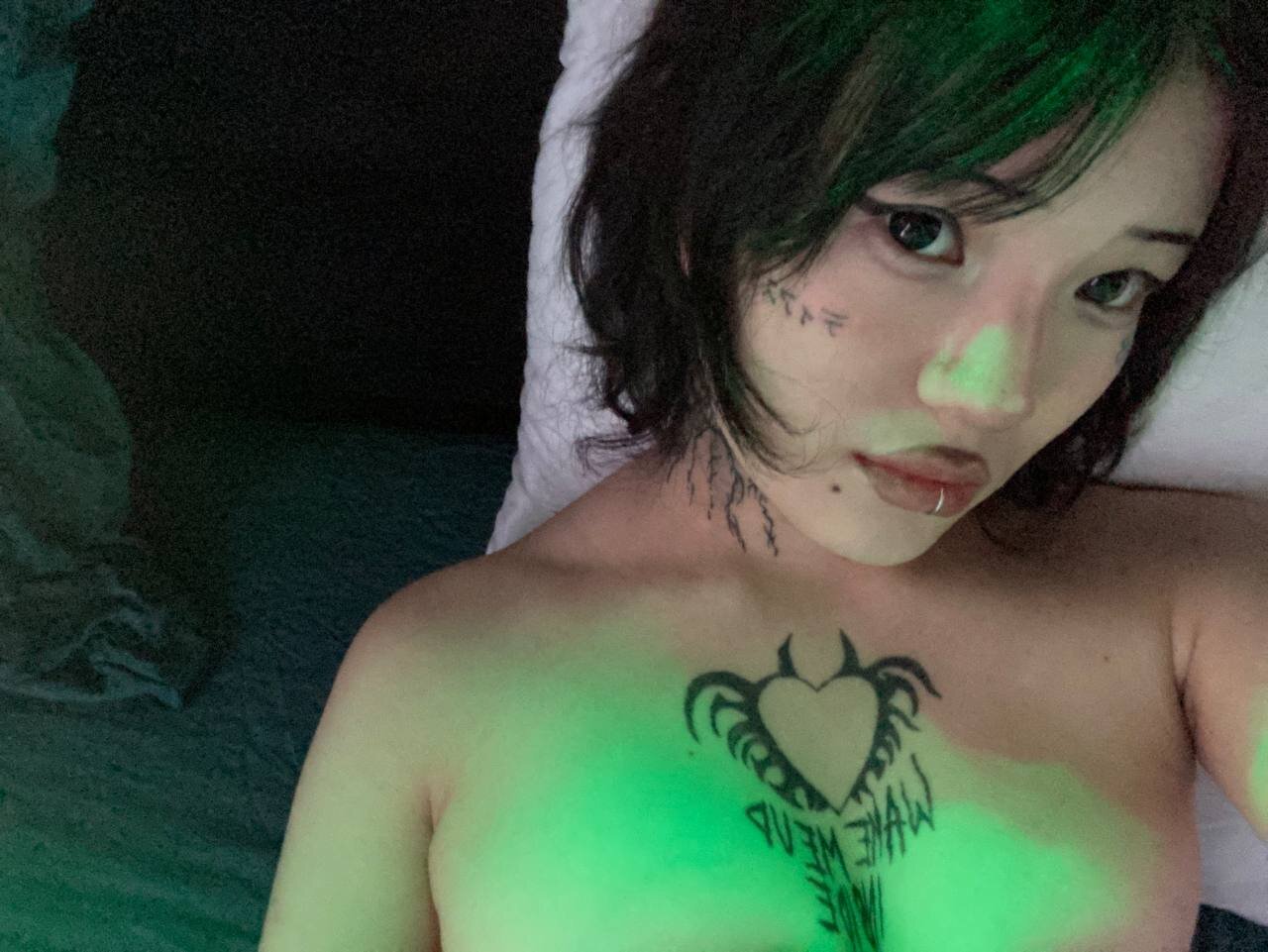 lizzielight_