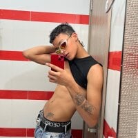 andre_femmboy_24's webcam live show