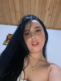 Soffia_Marie Adlı Modelin Çevrimdışı Sohbet Odası