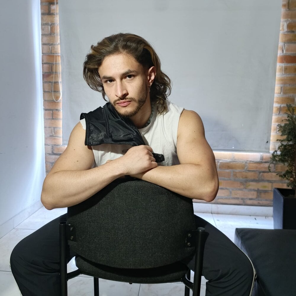 Axel_porn profile