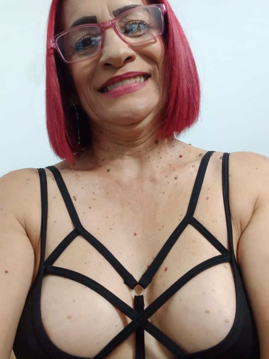 karinamature 👰 online stream