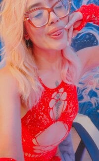 FreakyQueen_'s webcam live show