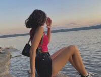 Kassie_SG Adlı Modelin Çevrimdışı Sohbet Odası