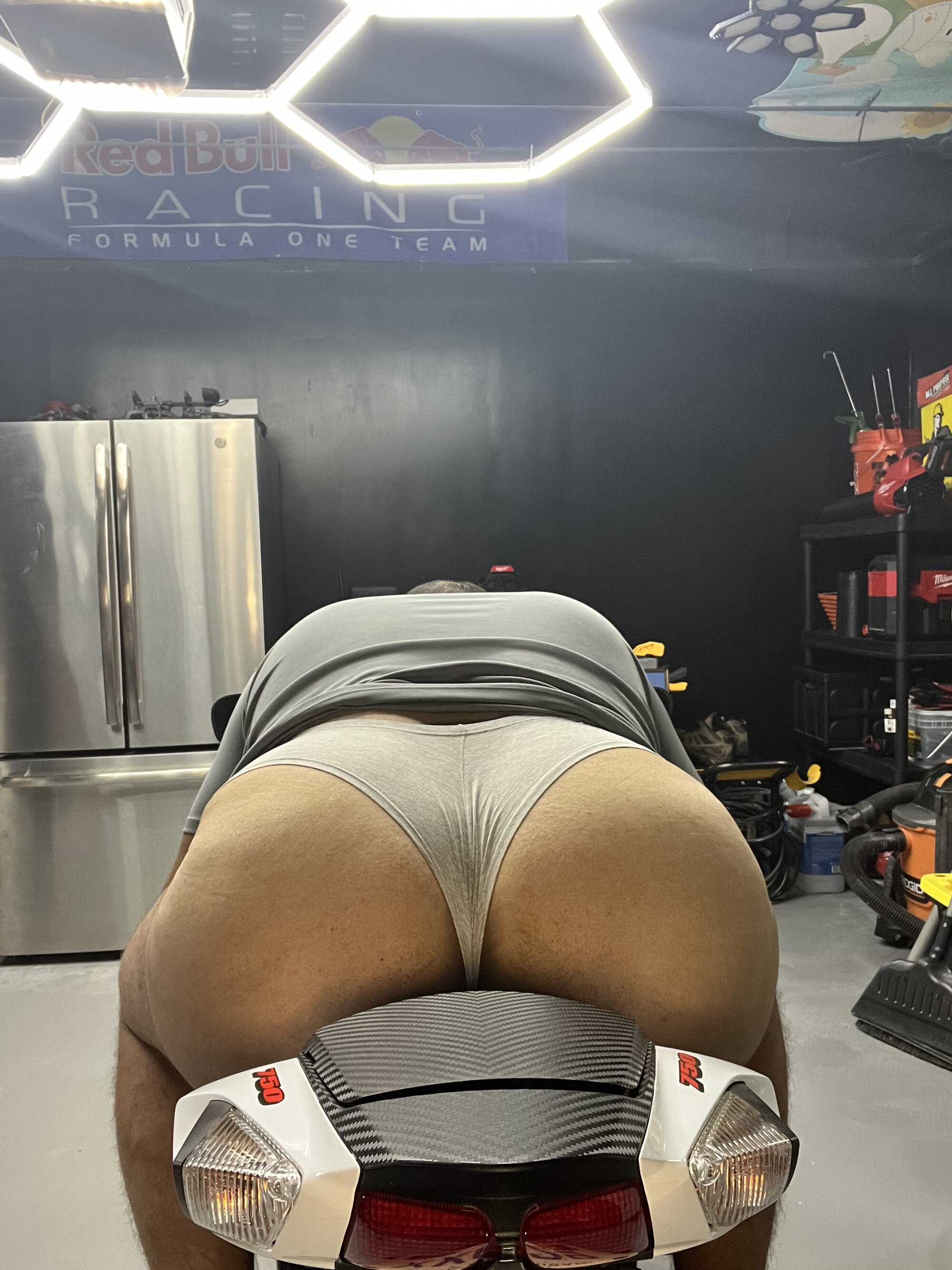 gapedwide
