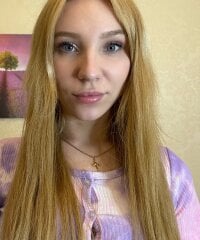 Corrine_White_'s Offline Chat Room