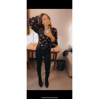 NikkiStormi's Offline Chat Room