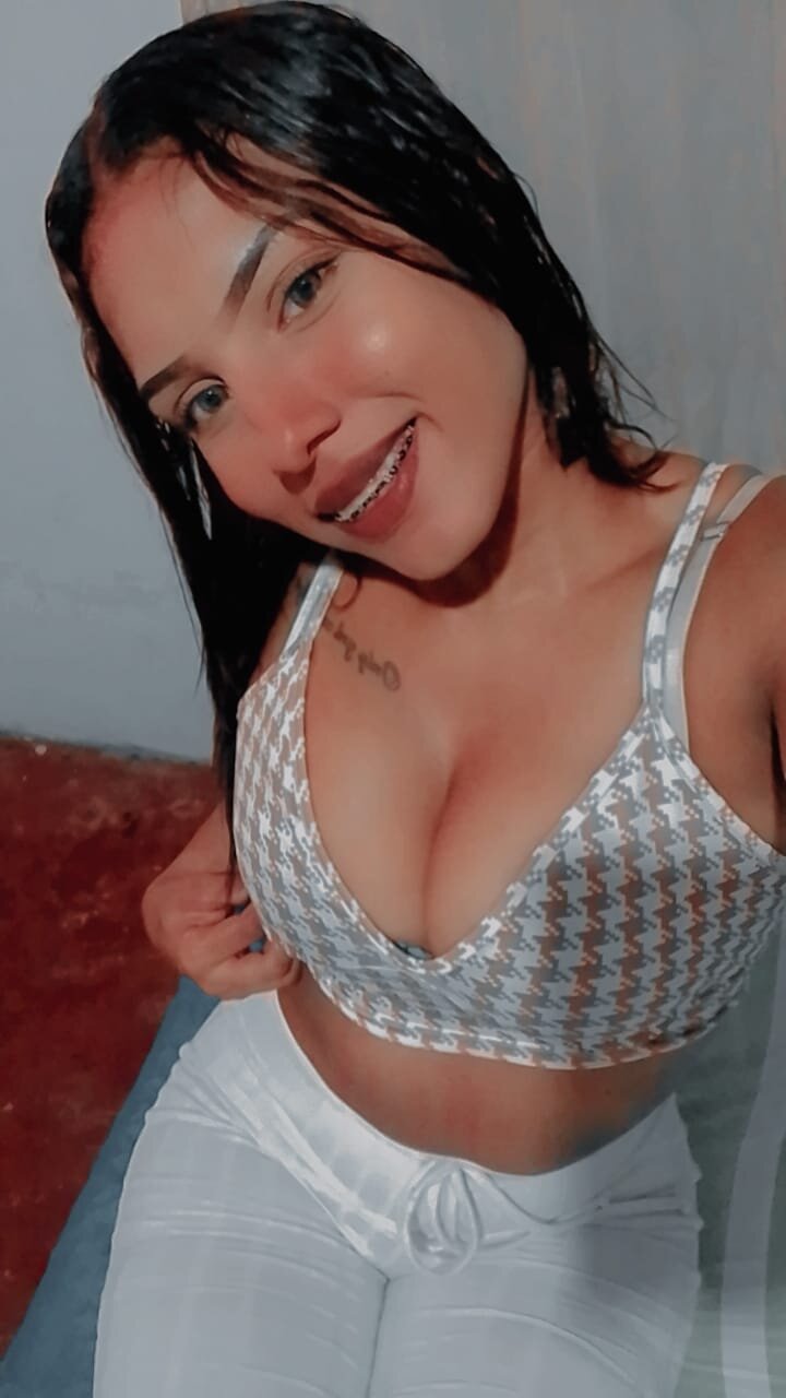 Lola_hot34