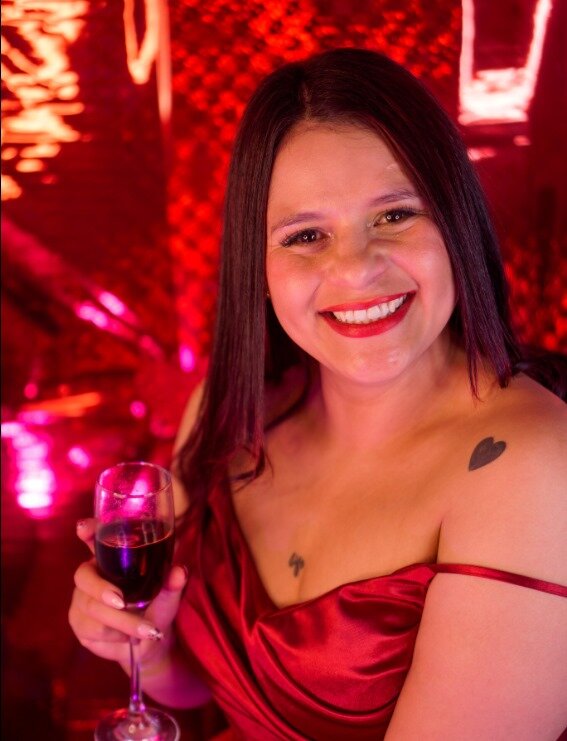 _Mela-Hotlyynn_