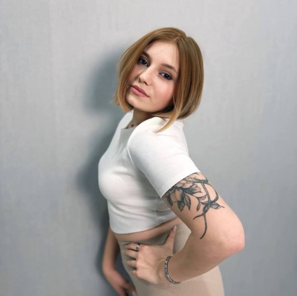 stripchat danakeister webcam profile pic via free6cams.com