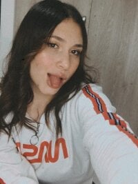 FernandaSaen's Offline Chat Room