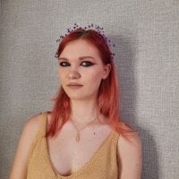 FloraGalpin's webcam live show