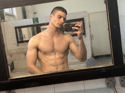 Yourdaddy998_