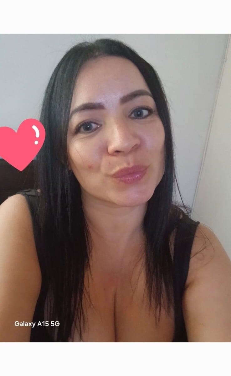 sandy-mores profile