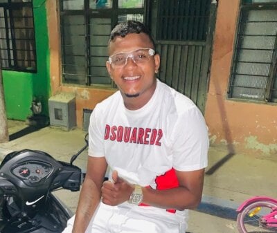 Boyxstrongerx