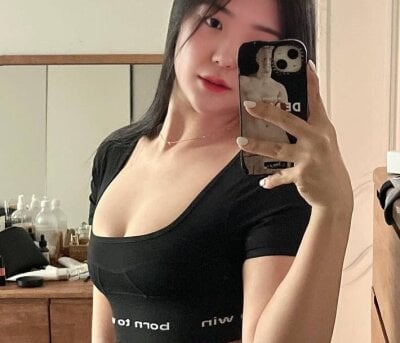 Ceralline Female Medium XXX Webcam