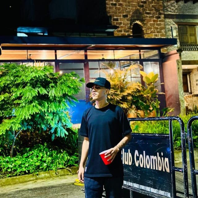 mick_lollipop Offline XXX-Chat