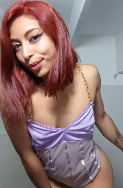 Liz_T_Petit 🛳 naked cam chat