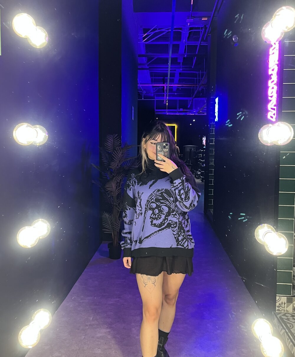 free6cams.com sophia_ossa_ livesex profile in in-the-avenue-of-your-imagination cams