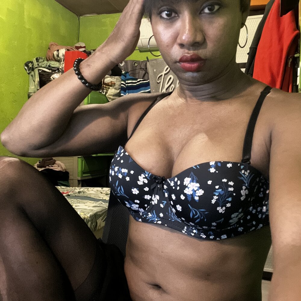 AsianBlackBeauty69 profile