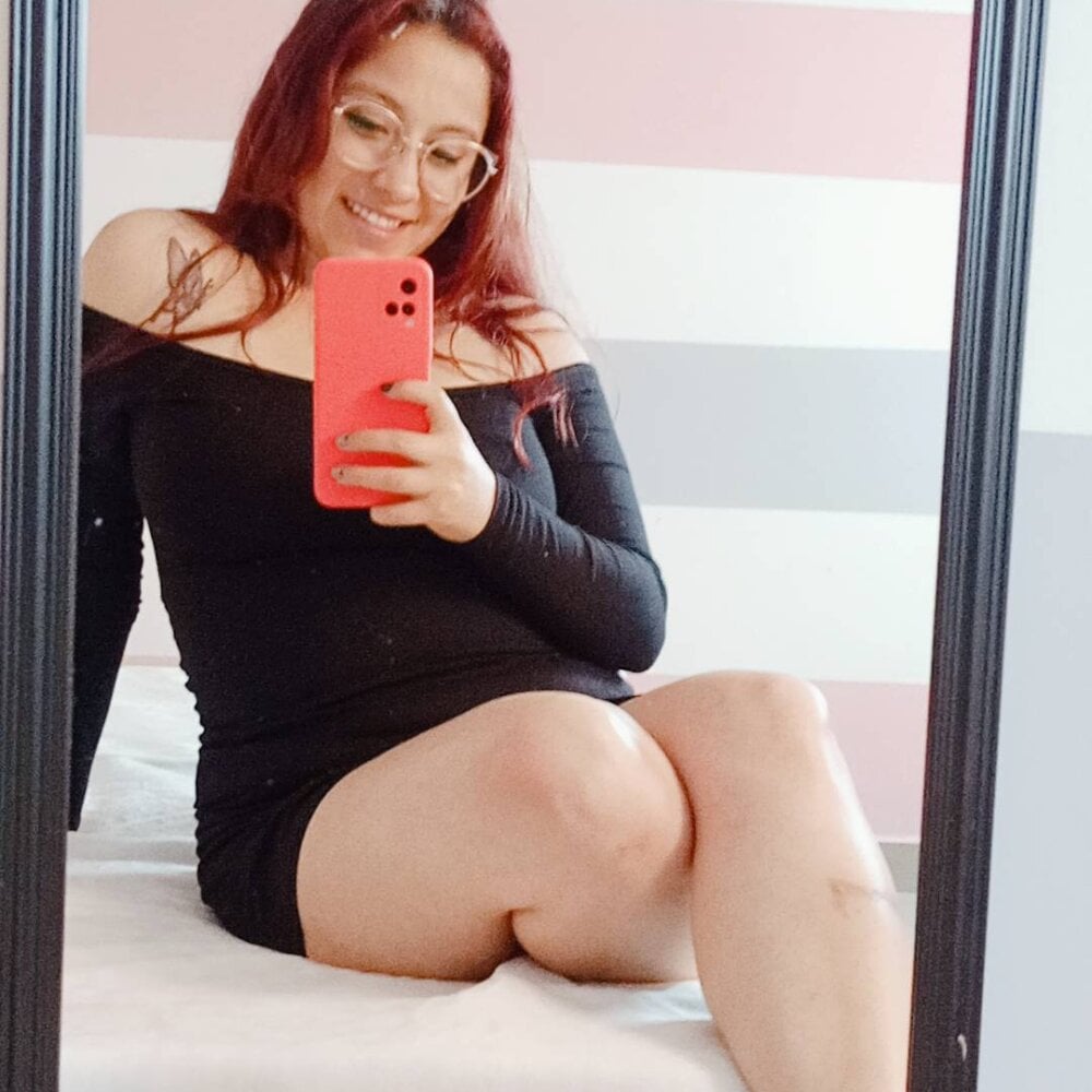 247camsex.com danielabeutler livesex profile in between-the-possible-and-the-unforgettable cams