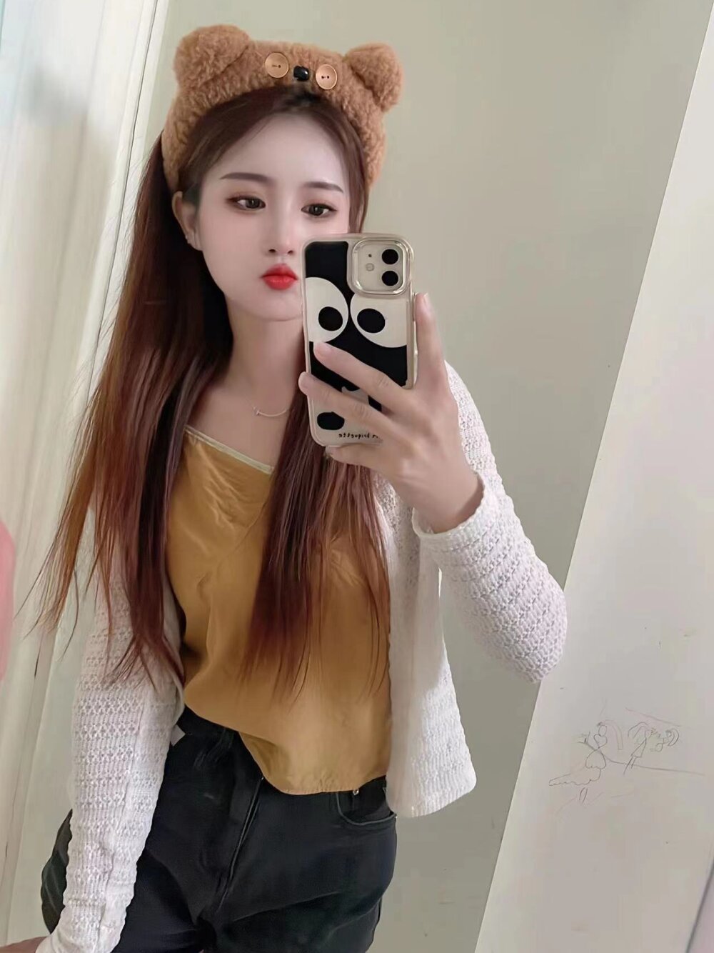 Live sex webcam photo for Awai1234 #289545584