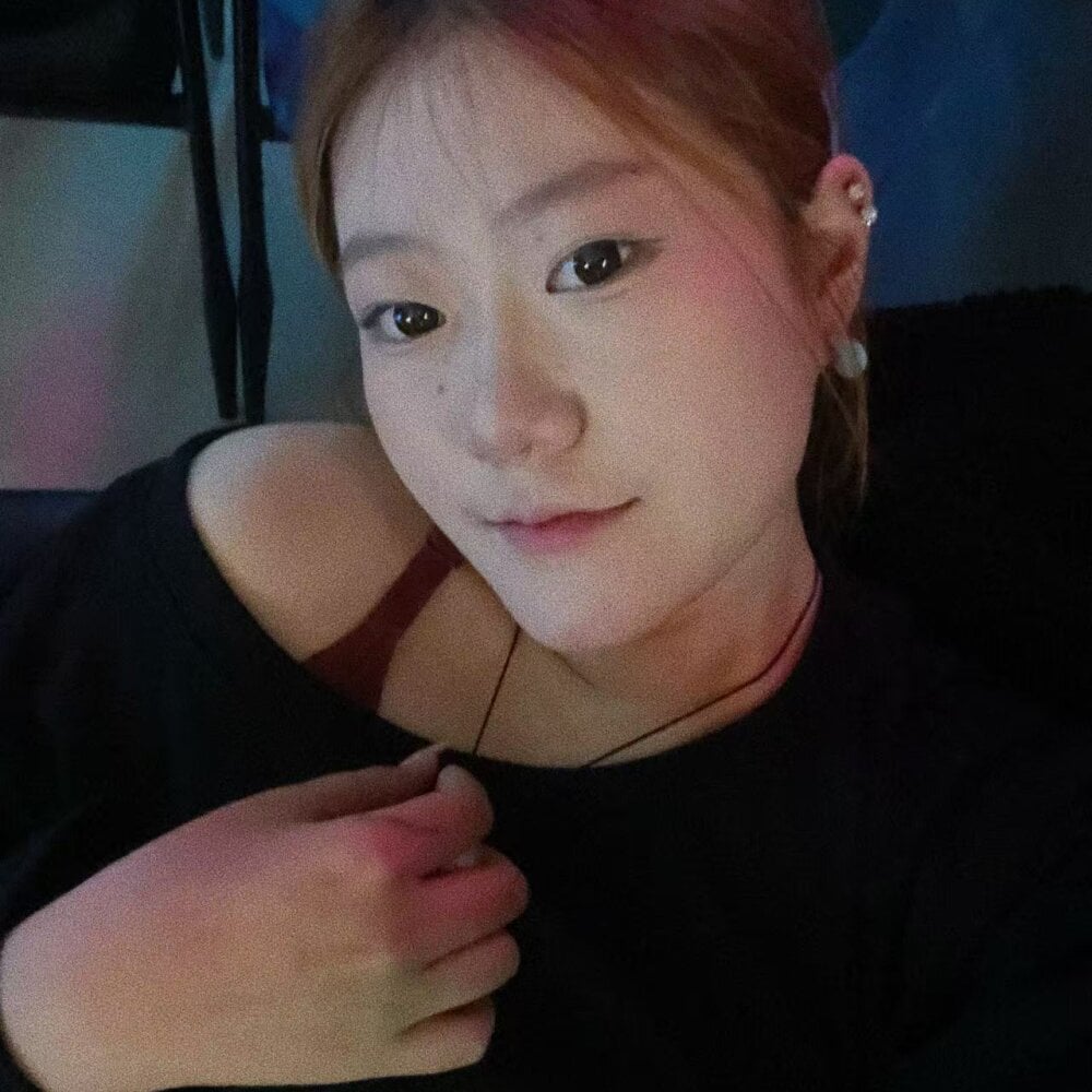 sexlivecamsites.com ayangyang-baby livesex profile in in-your-head-and-dreams cams