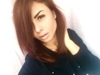 IsabellaBelle's Offline Chat Room