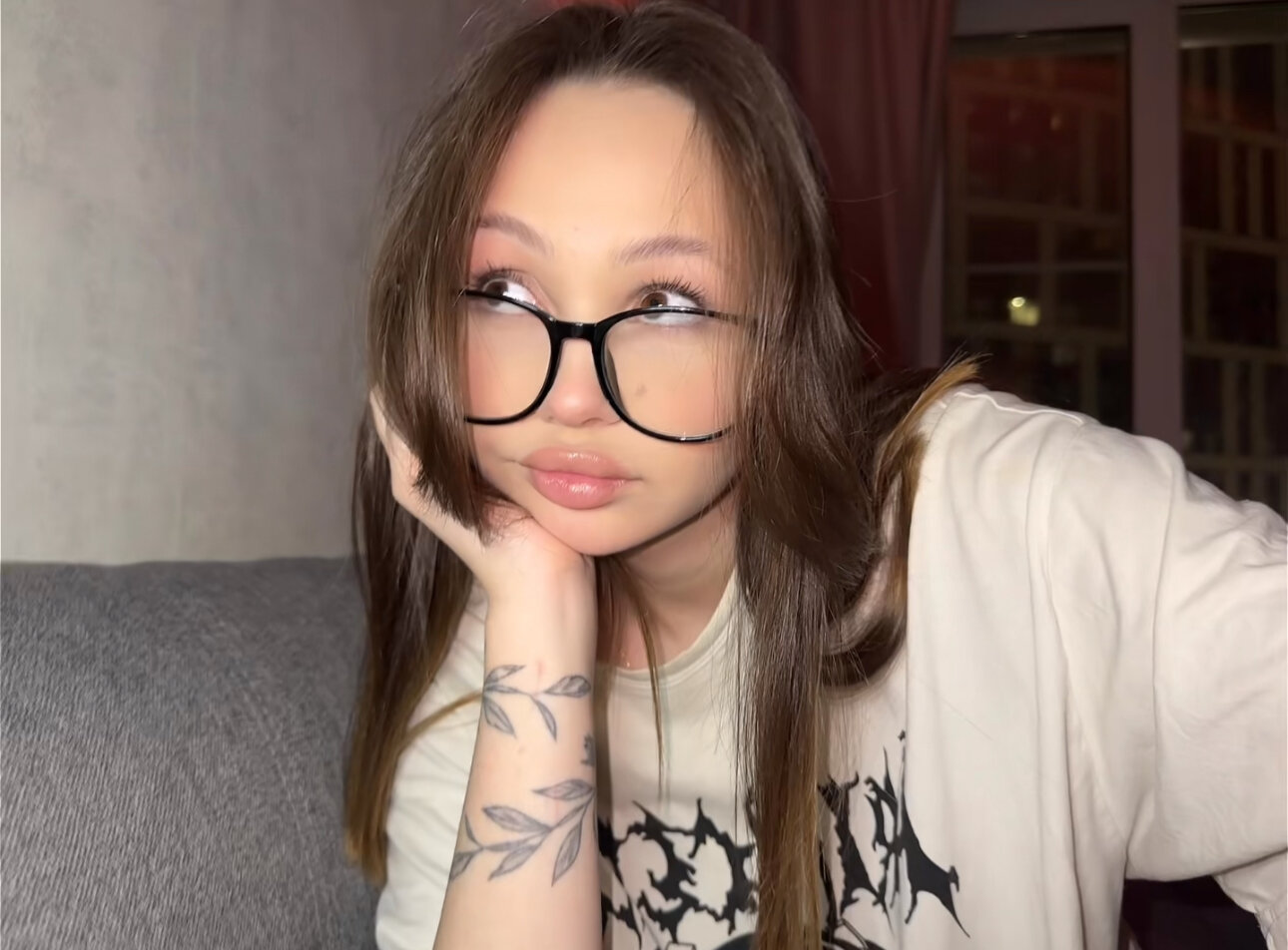 VikkiRosee