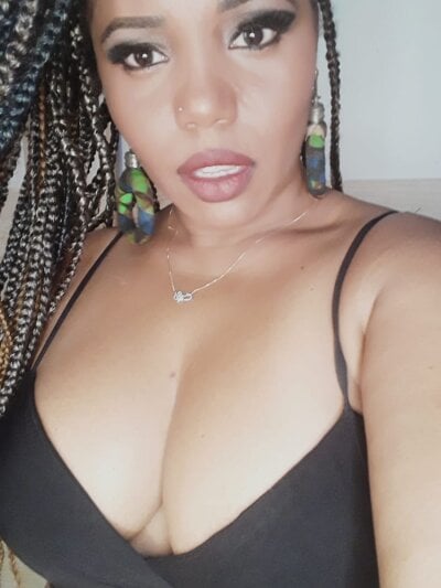 kellyprettyy - ebony milfs