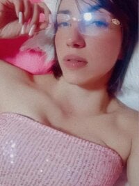 Iilha_fox's Live Sex Cam Show