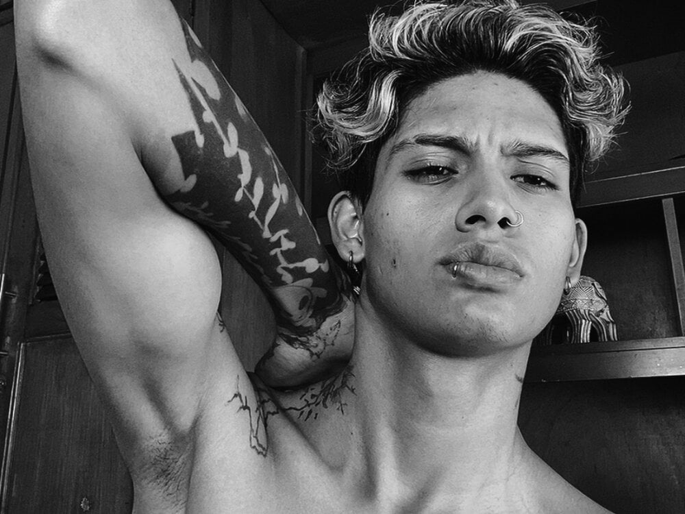 massimoalessandro from stripchat