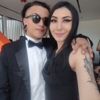 Camiloandcindy69's Offline XXX Chat