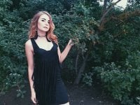 LauraSweety18's Offline Chat Room