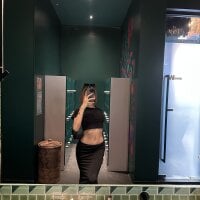 Yasminn689 webcam thumbnail